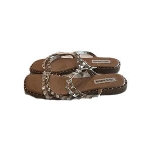 Steve Madden Travel Tan Spikes Flat Sandals Shoes Women's 9M Good Condition